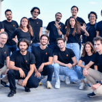 8x7B开源MoE击败Llama 2逼近GPT-4！欧版OpenAI震惊AI界，22人公司半年估值20亿-