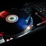 清华化学博士的AI音乐创业:获得亿元融资,知名歌手李健投资-