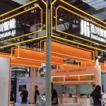 王小川50亿元巨额融资：估值突破200亿，创业之路再创辉煌-